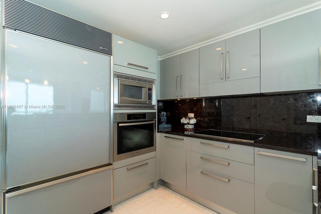 En Venta: $1,020,000 (2 camas, 2 baños, 1035 Pies cuadrados)