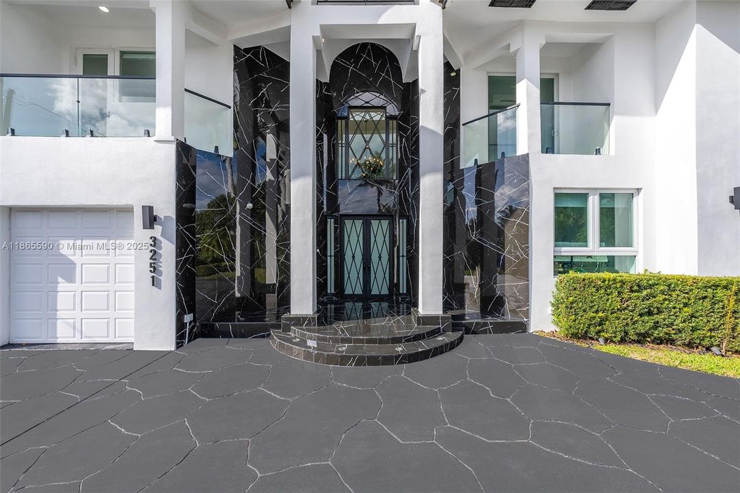 For Sale: $5,995,000 (5 beds, 4 baths, 4416 Square Feet)