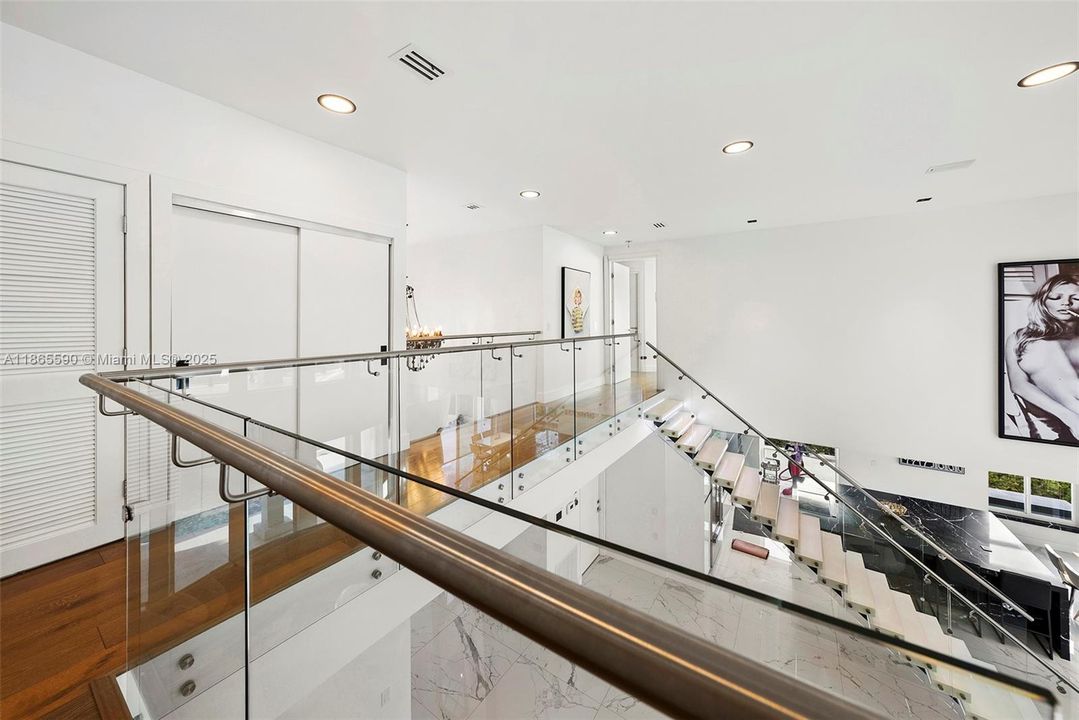 For Sale: $5,995,000 (5 beds, 4 baths, 4416 Square Feet)