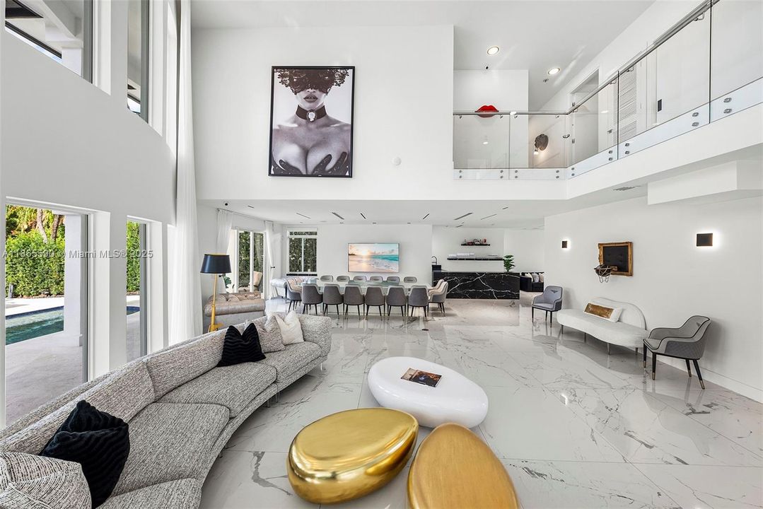 For Sale: $5,995,000 (5 beds, 4 baths, 4416 Square Feet)