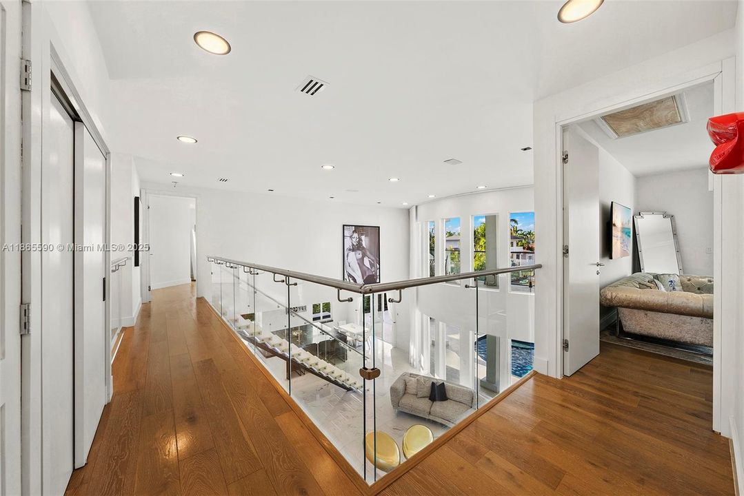 For Sale: $5,995,000 (5 beds, 4 baths, 4416 Square Feet)