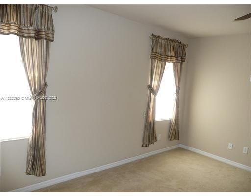 Recently Rented: $2,950 (3 beds, 2 baths, 1655 Square Feet)