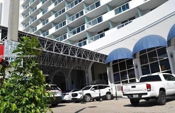 待售: $109,900 (0 贝兹, 1 浴室, 360 平方英尺)