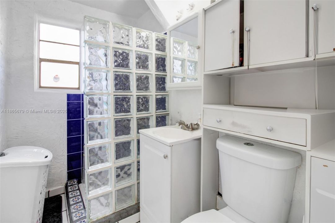 Activo con contrato: $199,000 (1 camas, 1 baños, 580 Pies cuadrados)