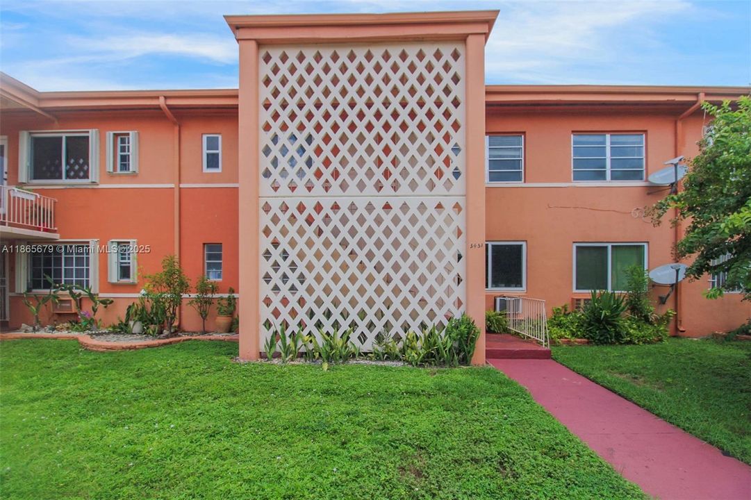 Activo con contrato: $199,000 (1 camas, 1 baños, 580 Pies cuadrados)
