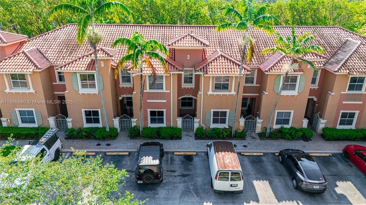 En Venta: $410,000 (3 camas, 2 baños, 1615 Pies cuadrados)