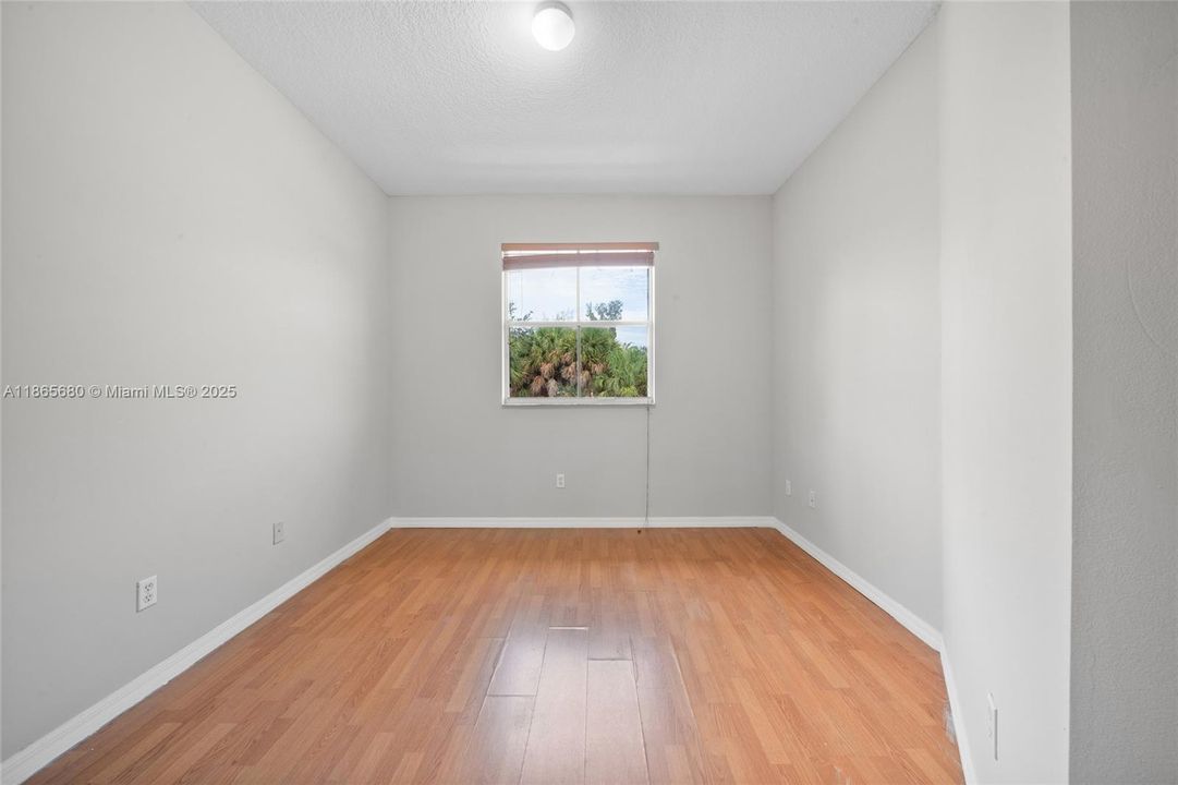 En Venta: $410,000 (3 camas, 2 baños, 1615 Pies cuadrados)