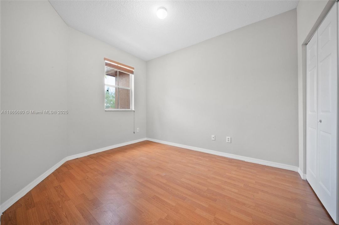 En Venta: $410,000 (3 camas, 2 baños, 1615 Pies cuadrados)