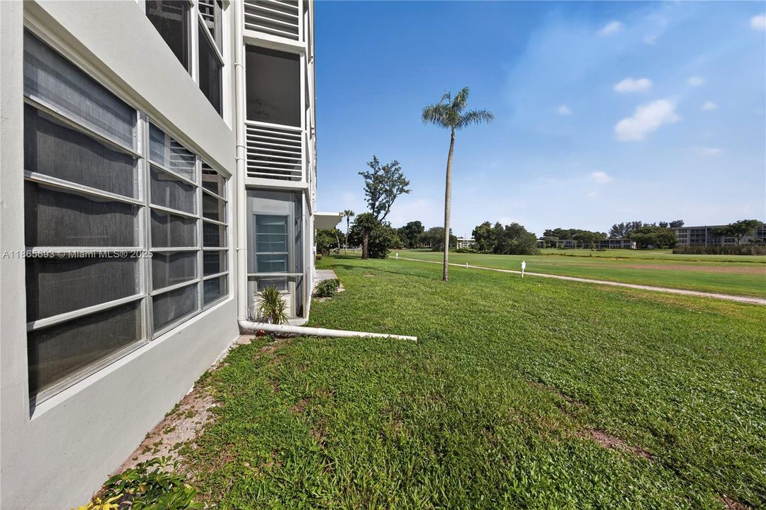 最近售出: $159,000 (1 贝兹, 1 浴室, 852 平方英尺)