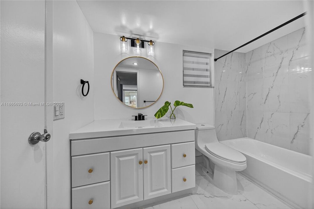 最近售出: $159,000 (1 贝兹, 1 浴室, 852 平方英尺)