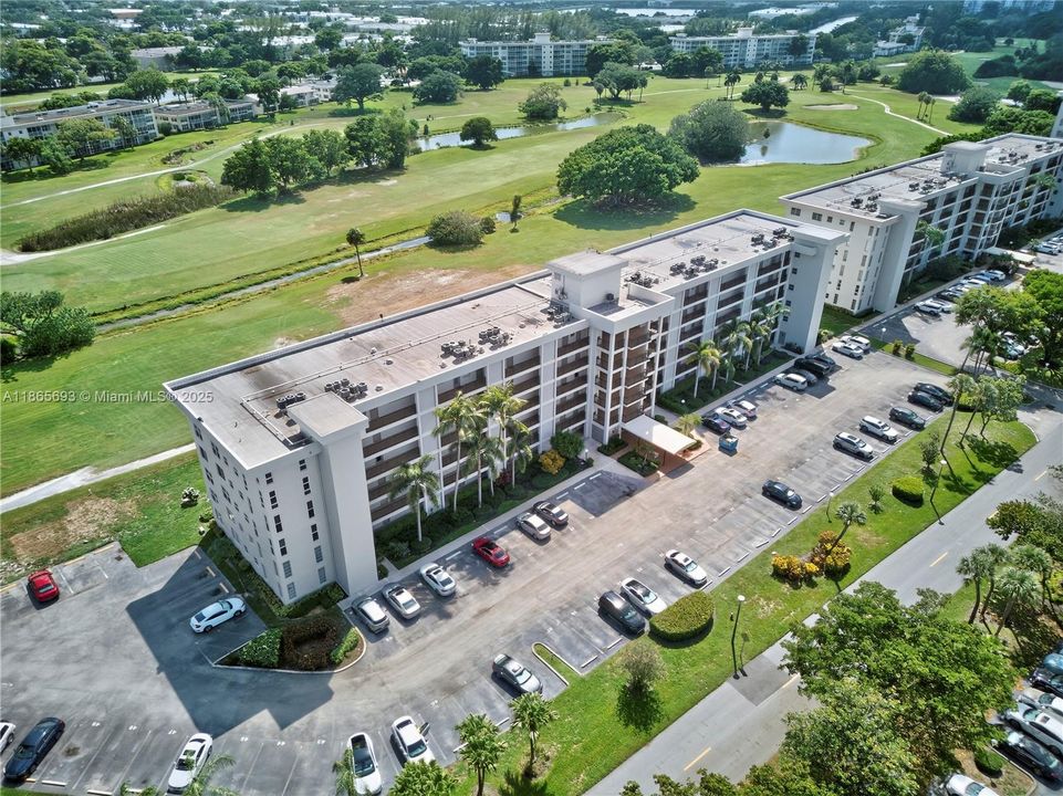 最近售出: $159,000 (1 贝兹, 1 浴室, 852 平方英尺)