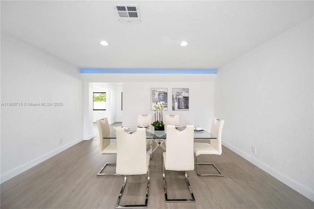 Activo con contrato: $1,099,000 (3 camas, 2 baños, 1602 Pies cuadrados)