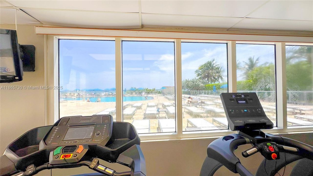 待售: $299,900 (0 贝兹, 1 浴室, 430 平方英尺)