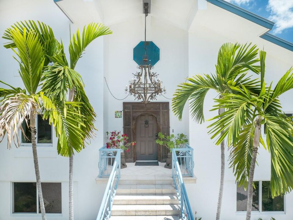 En Venta: $2,995,000 (4 camas, 3 baños, 3224 Pies cuadrados)