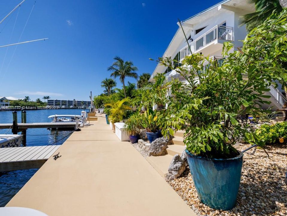 En Venta: $2,995,000 (4 camas, 3 baños, 3224 Pies cuadrados)