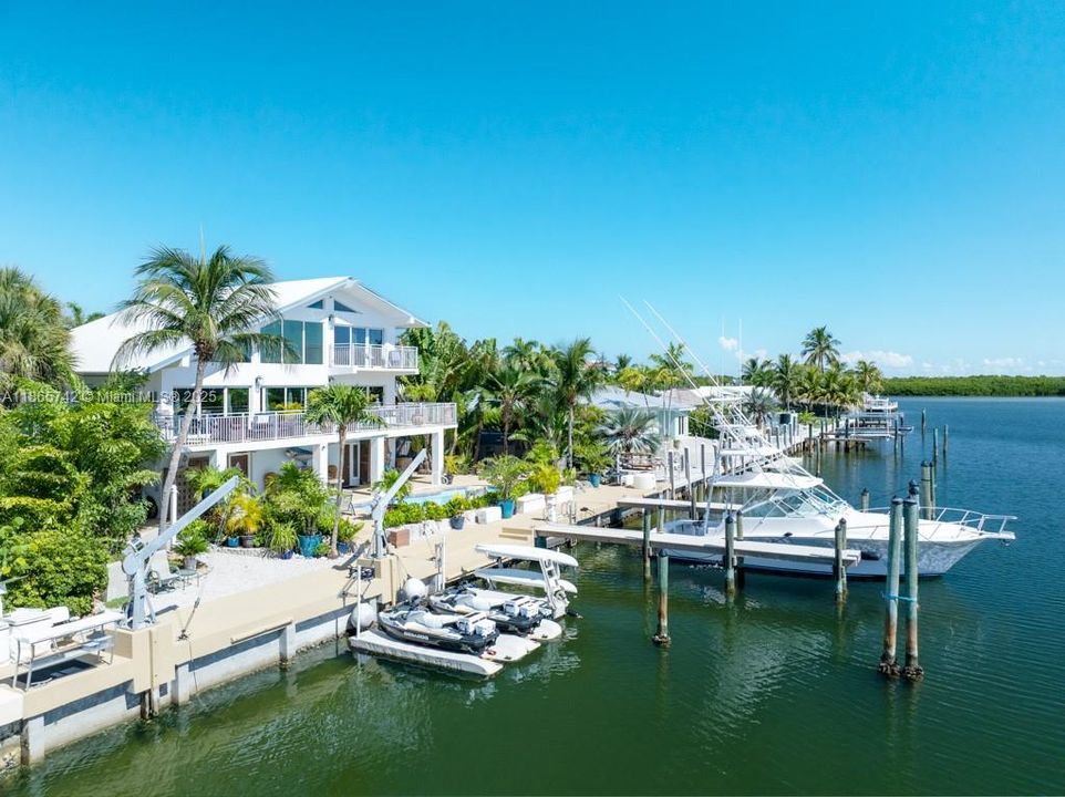 En Venta: $2,995,000 (4 camas, 3 baños, 3224 Pies cuadrados)