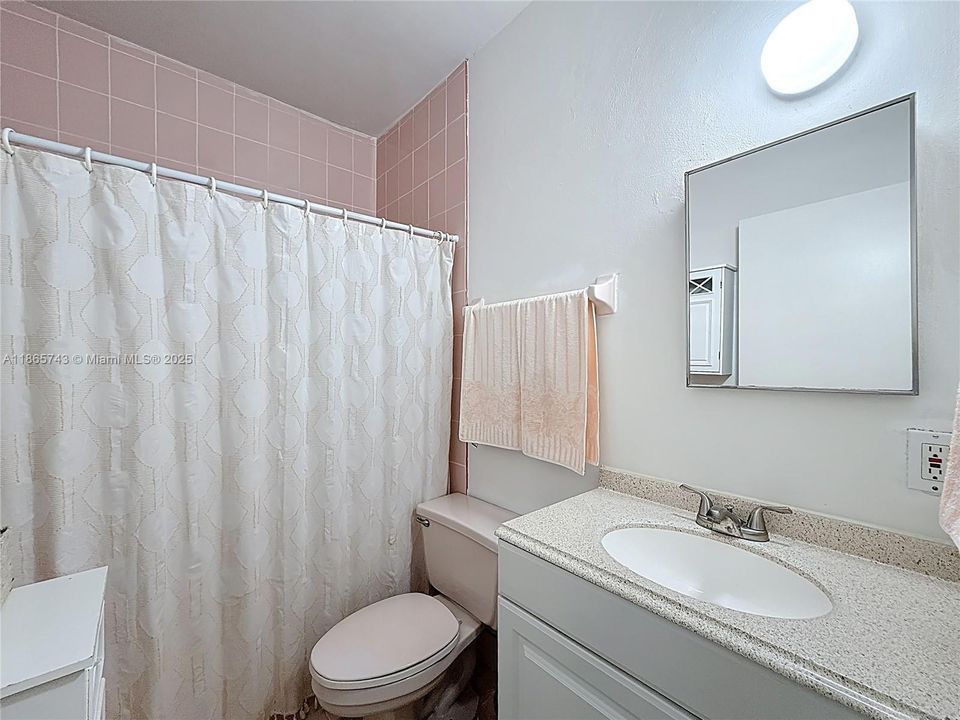 待售: $579,000 (3 贝兹, 2 浴室, 1330 平方英尺)