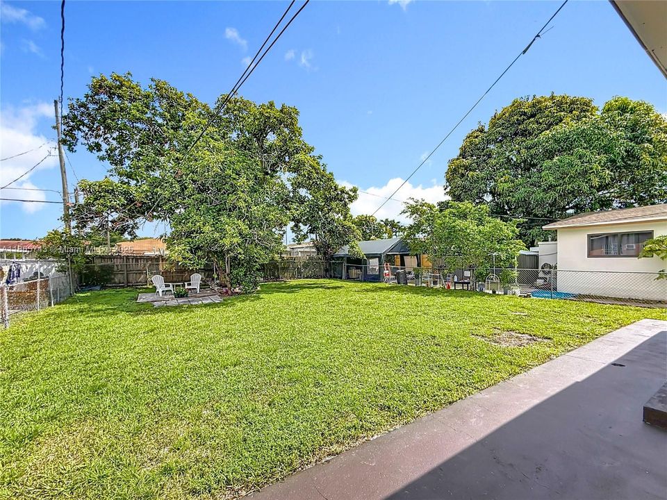 待售: $579,000 (3 贝兹, 2 浴室, 1330 平方英尺)