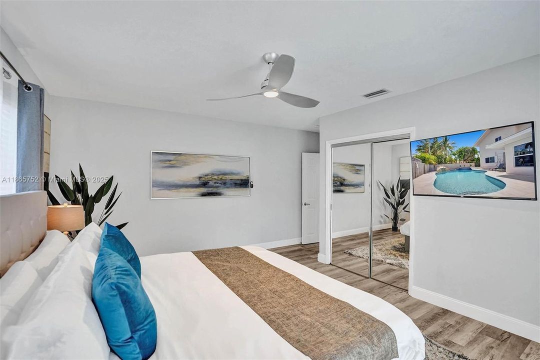 Recently Sold: $1,800,000 (4 beds, 4 baths, 2756 Square Feet)