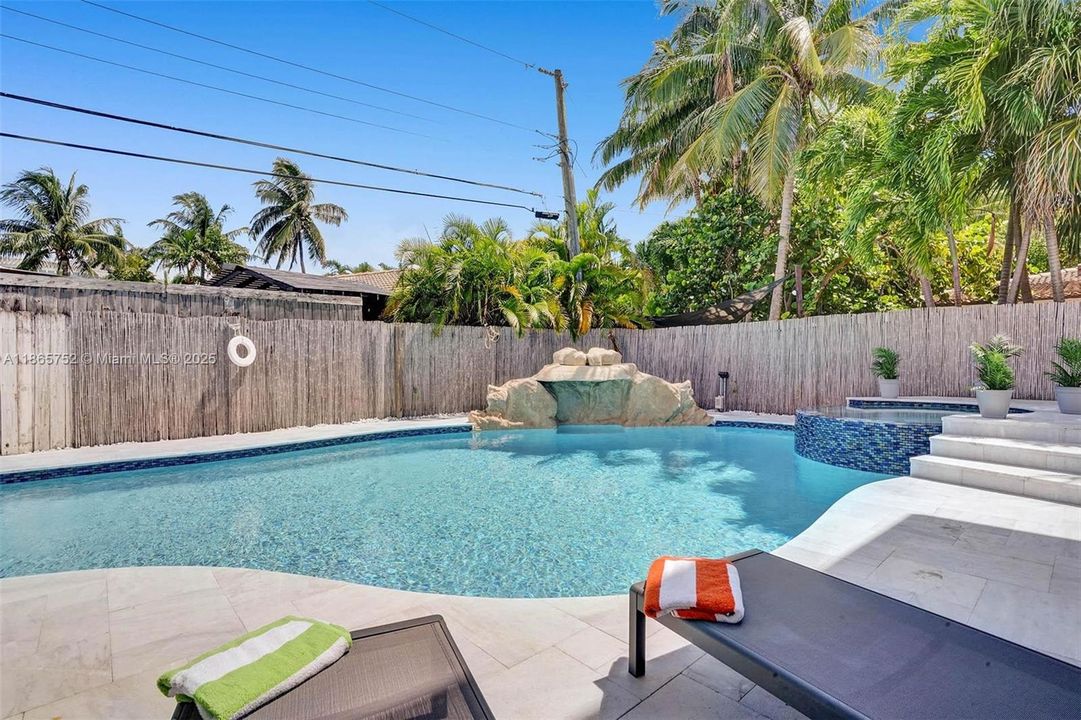 Recently Sold: $1,800,000 (4 beds, 4 baths, 2756 Square Feet)