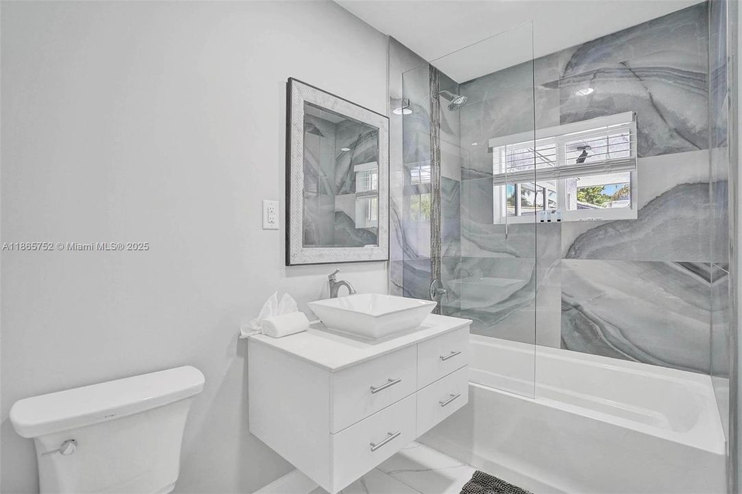 Recently Sold: $1,800,000 (4 beds, 4 baths, 2756 Square Feet)