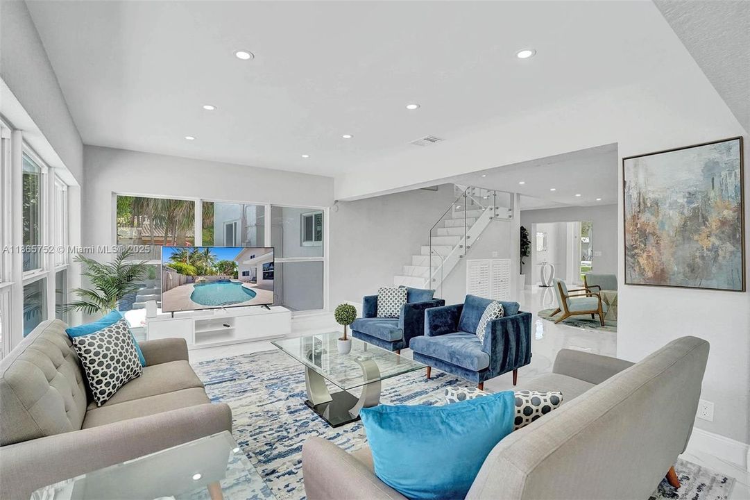 Recently Sold: $1,800,000 (4 beds, 4 baths, 2756 Square Feet)