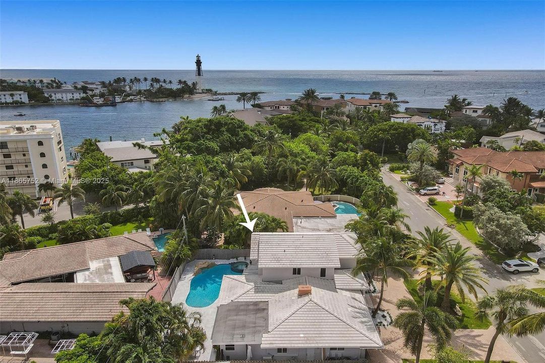 Recently Sold: $1,800,000 (4 beds, 4 baths, 2756 Square Feet)