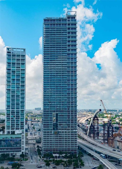 For Sale: $999,999 (2 beds, 2 baths, 1647 Square Feet)