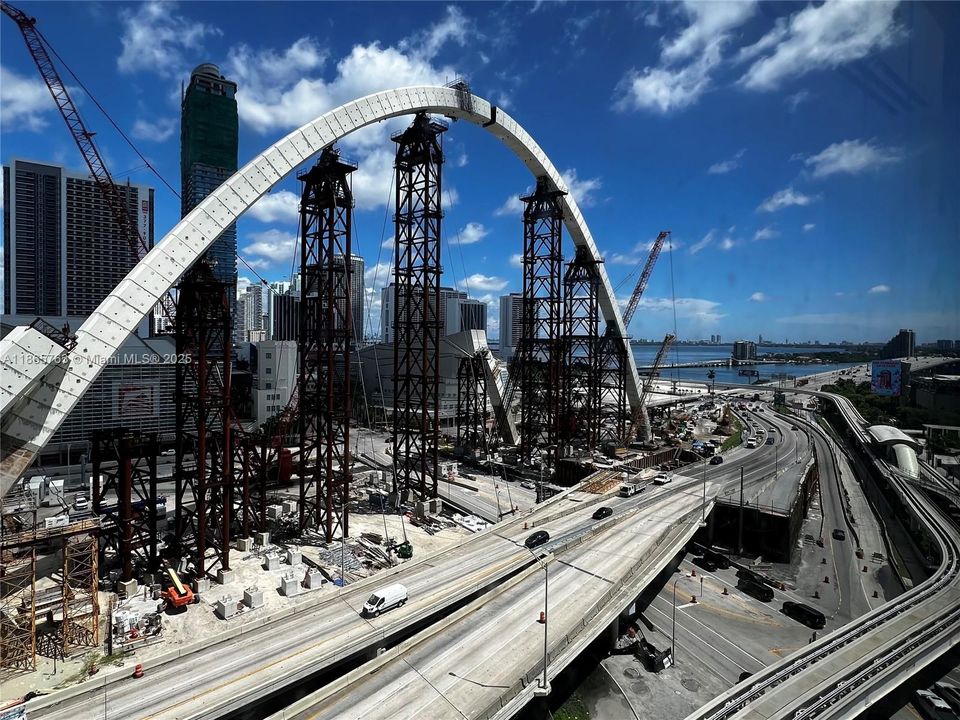 For Sale: $999,999 (2 beds, 2 baths, 1647 Square Feet)