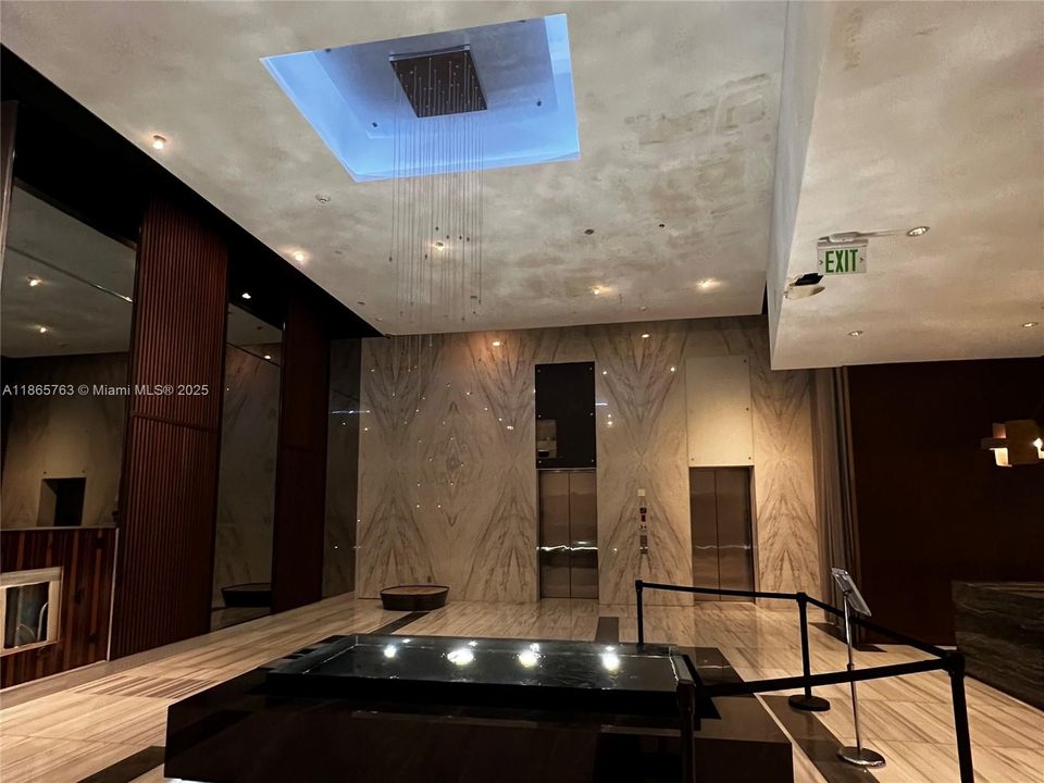 For Sale: $999,999 (2 beds, 2 baths, 1647 Square Feet)