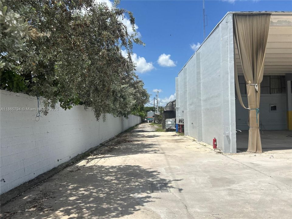 В аренду: $14,000 (0 спален, 0 ванн, 0 Квадратных фут)