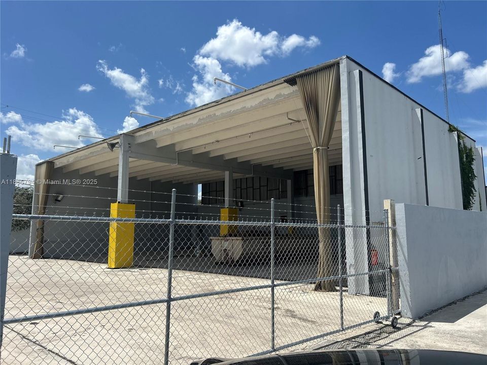 В аренду: $14,000 (0 спален, 0 ванн, 0 Квадратных фут)