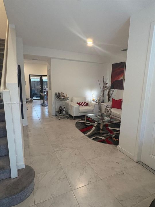 For Sale: $400,000 (3 beds, 2 baths, 1463 Square Feet)