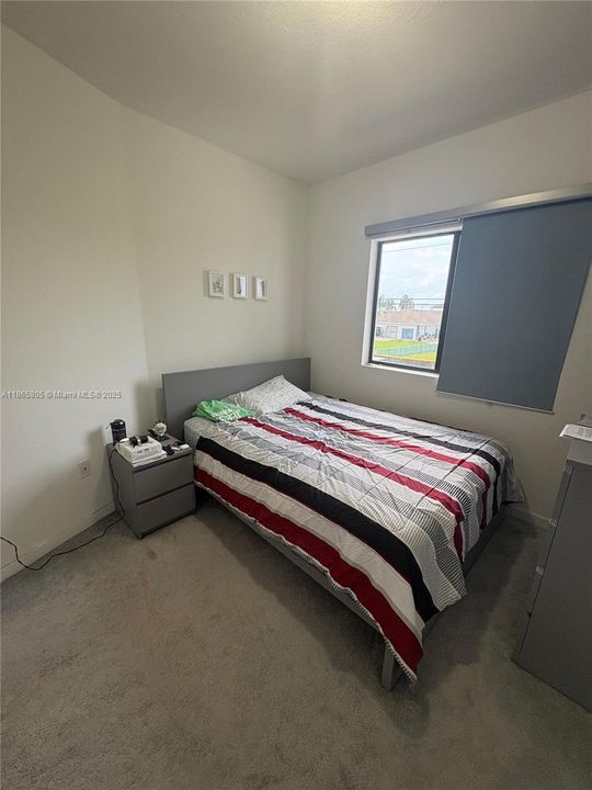 For Sale: $400,000 (3 beds, 2 baths, 1463 Square Feet)