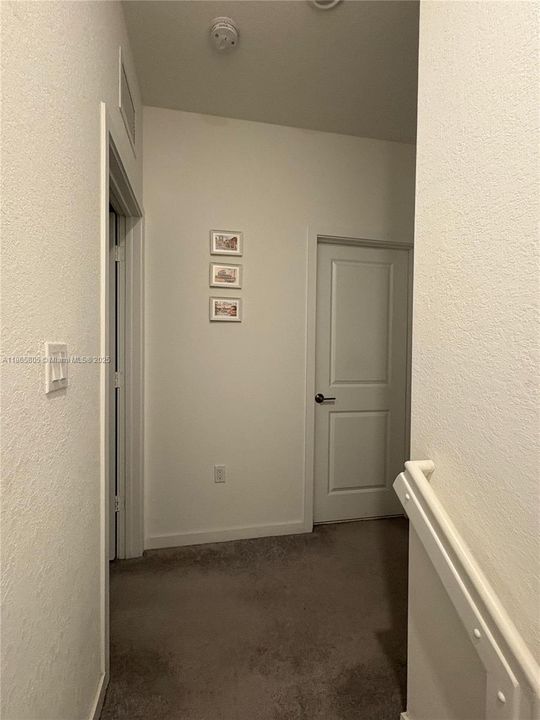 For Sale: $400,000 (3 beds, 2 baths, 1463 Square Feet)