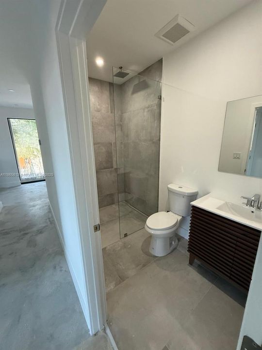 Active With Contract: $3,800 (4 beds, 3 baths, 2223 Square Feet)