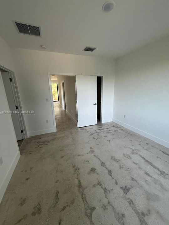 Active With Contract: $3,800 (4 beds, 3 baths, 2223 Square Feet)