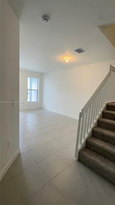 Recently Rented: $3,300 (3 beds, 2 baths, 0 Square Feet)