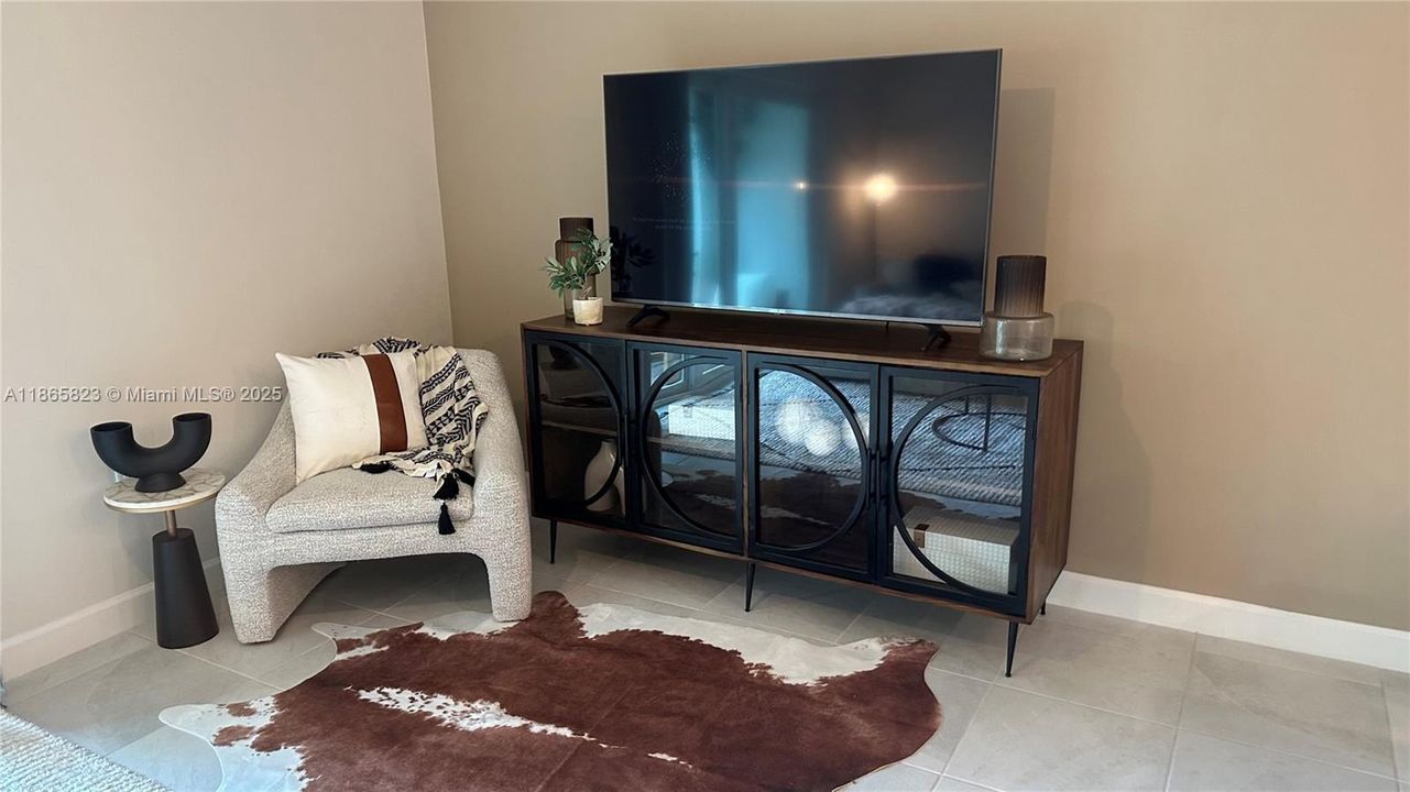 最近租的: $2,800 (3 贝兹, 2 浴室, 1600 平方英尺)