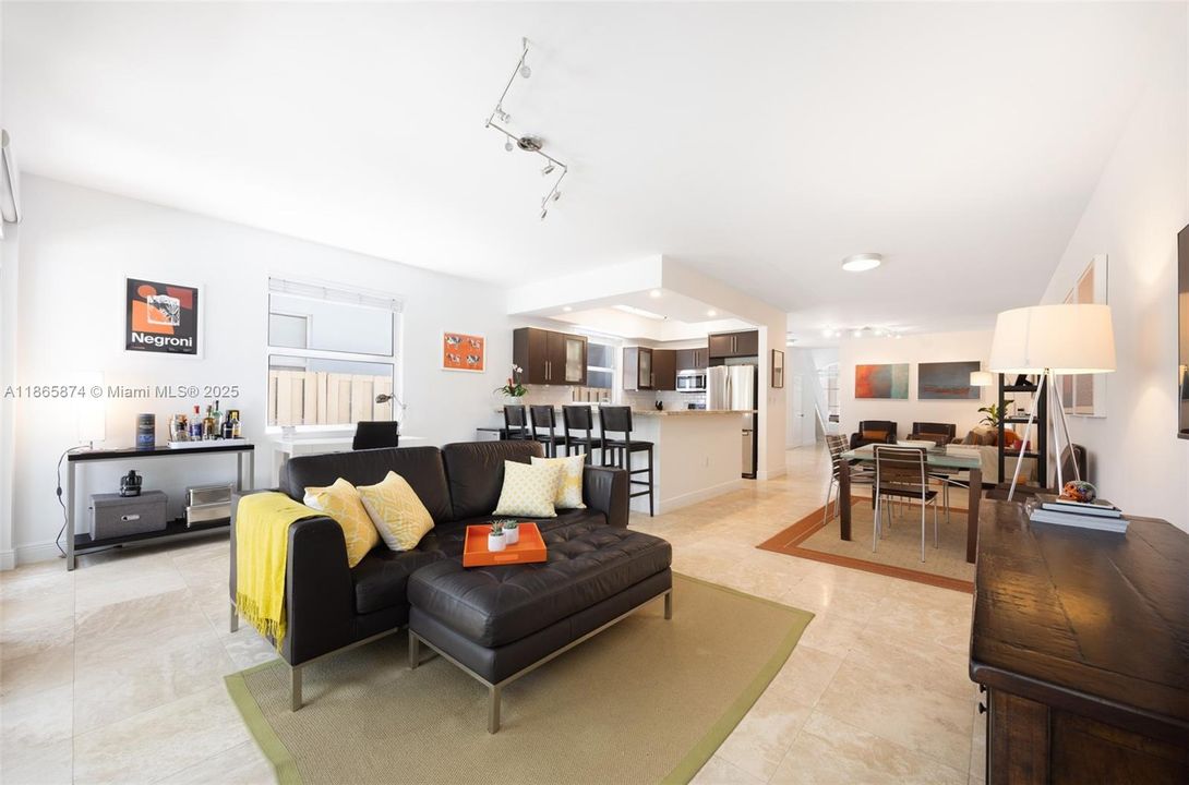 待售: $1,380,000 (3 贝兹, 2 浴室, 2291 平方英尺)