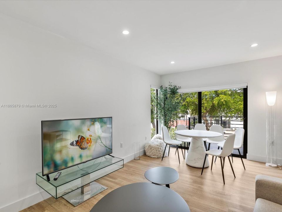 For Sale: $2,990,000 (0 beds, 0 baths, 5964 Square Feet)