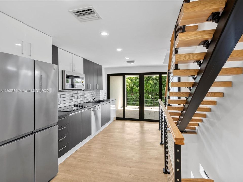 For Sale: $2,990,000 (0 beds, 0 baths, 5964 Square Feet)