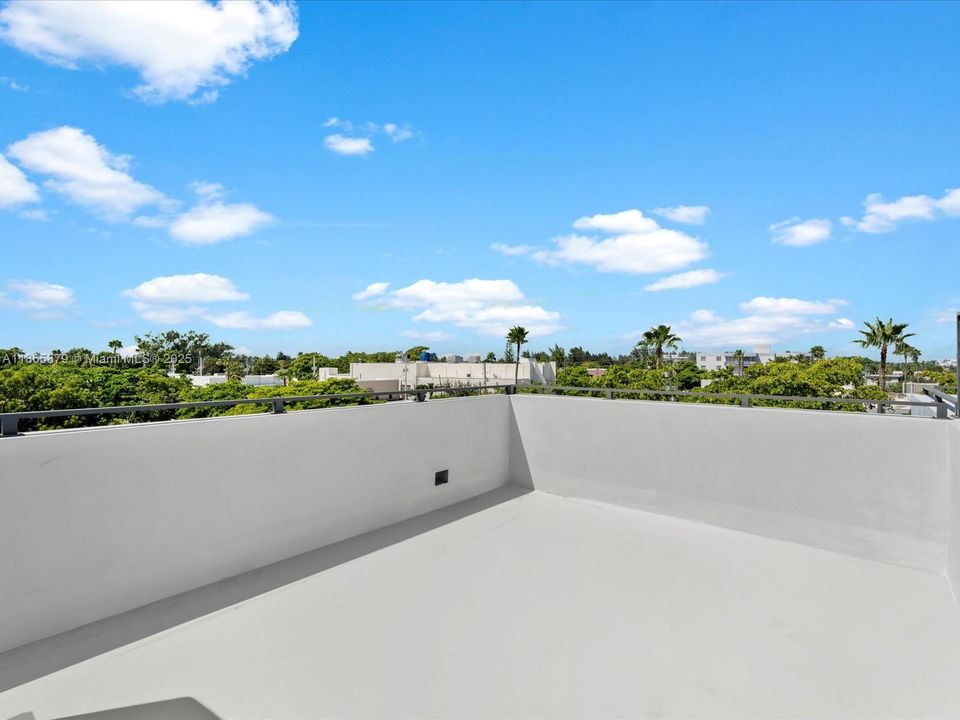 For Sale: $2,990,000 (0 beds, 0 baths, 5964 Square Feet)