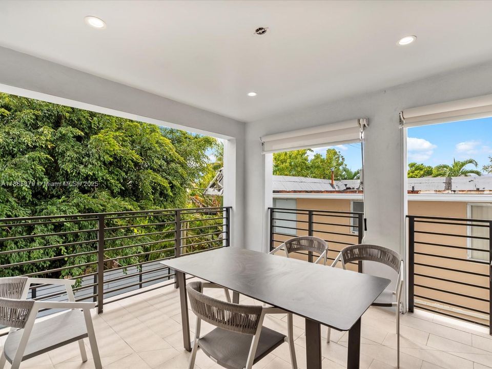 For Sale: $2,990,000 (0 beds, 0 baths, 5964 Square Feet)