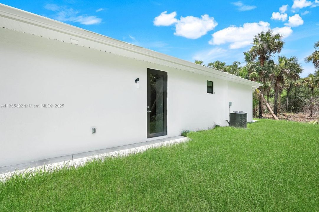 待售: $525,000 (4 贝兹, 4 浴室, 0 平方英尺)