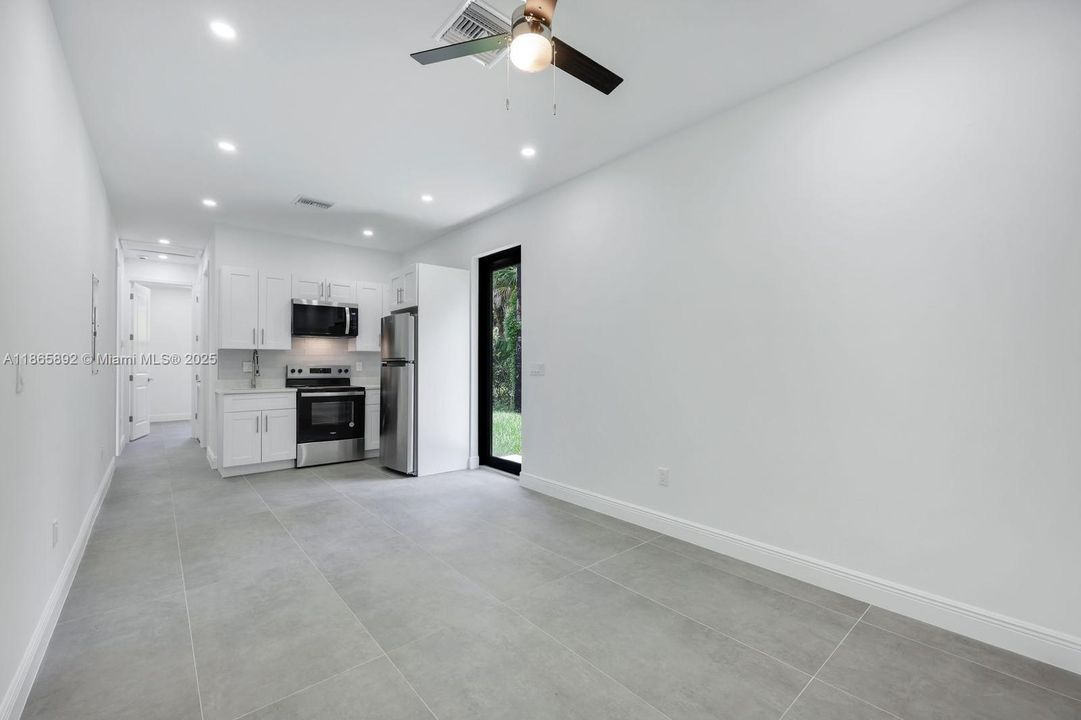 待售: $525,000 (4 贝兹, 4 浴室, 0 平方英尺)