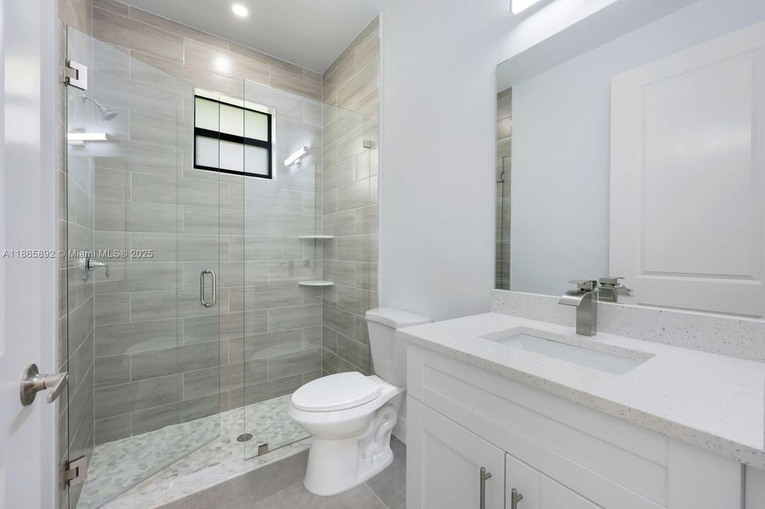 待售: $525,000 (4 贝兹, 4 浴室, 0 平方英尺)