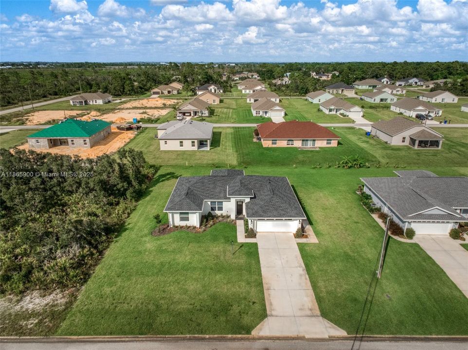 合同活跃: $342,900 (3 贝兹, 2 浴室, 1640 平方英尺)