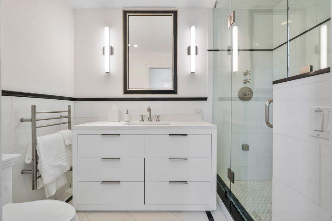 Library/Bedroom En Suite