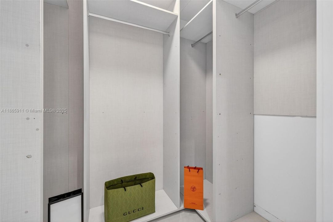 На продажу: $6,500,000 (4 спален, 5 ванн, 3252 Квадратных фут)